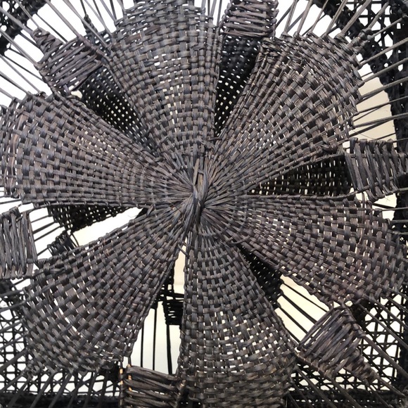 🎉HP🎉Wicker tote handcrafted - Picture 3 of 6